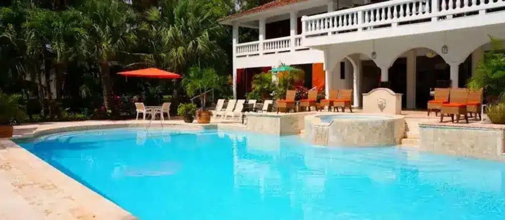 Licencia de obras municipal obligatoria para piscinas